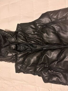 Love Tree Black Quilted Faux-Leather Puffer Vest